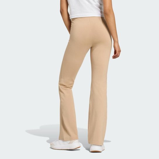 Calça Legging Adidas Flare Essentials com Logo Pequeno Feminina