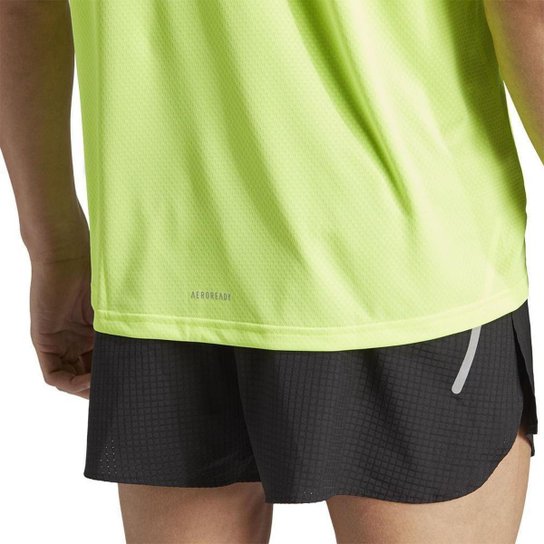 Camiseta Adidas Brand Love Masculina