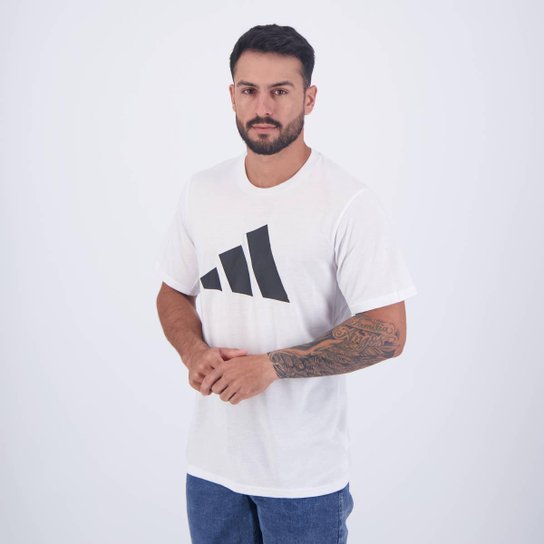 Camiseta Adidas Training Essentials Logo Branca e Preta