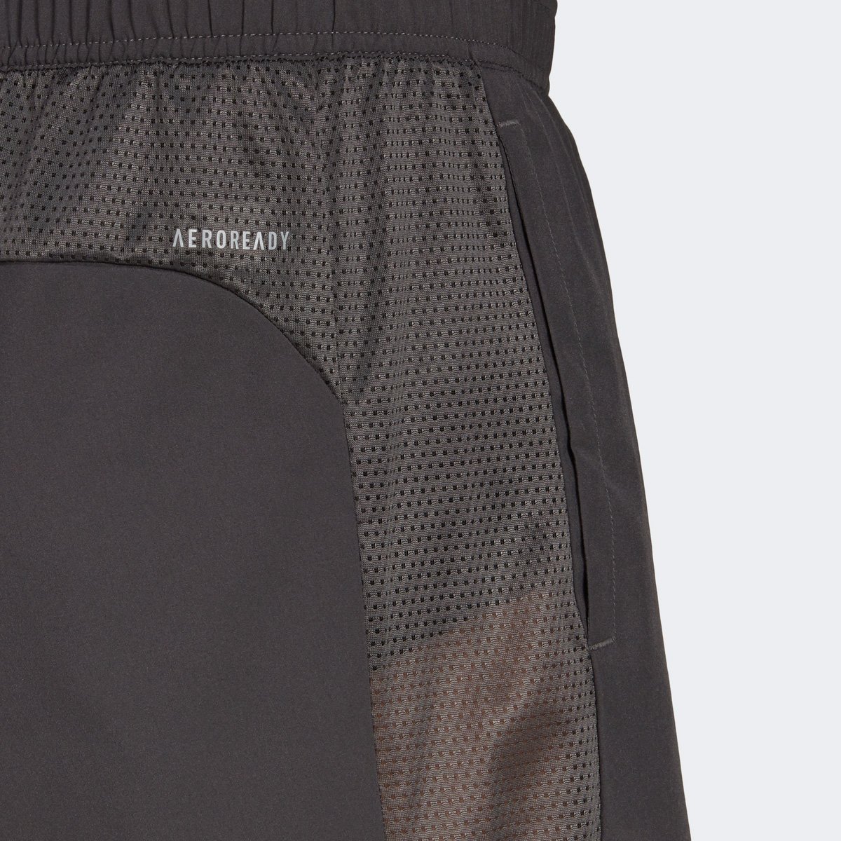 short adidas running masculino